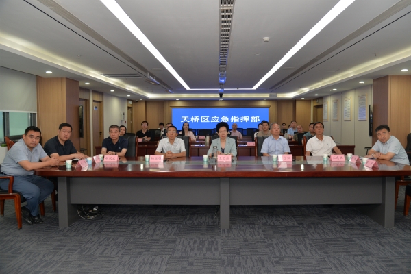 区政协围绕“纵深推进数字天桥建设，增强发展动力活力”开展调研活动